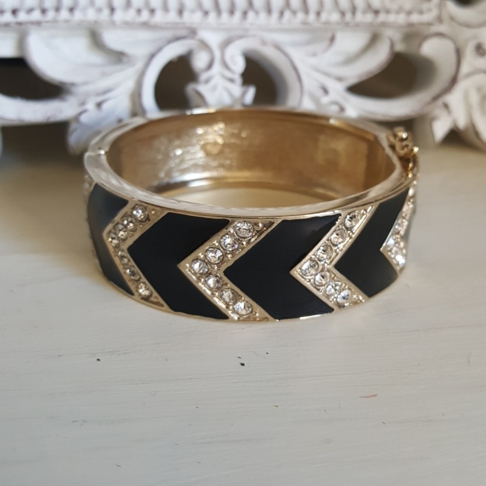 ANN TAYLOR Black Crystal Gold Tone Cuff Bracelet